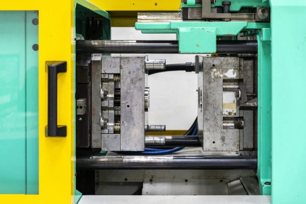 IPEO-moules presse injection plastique toulouse